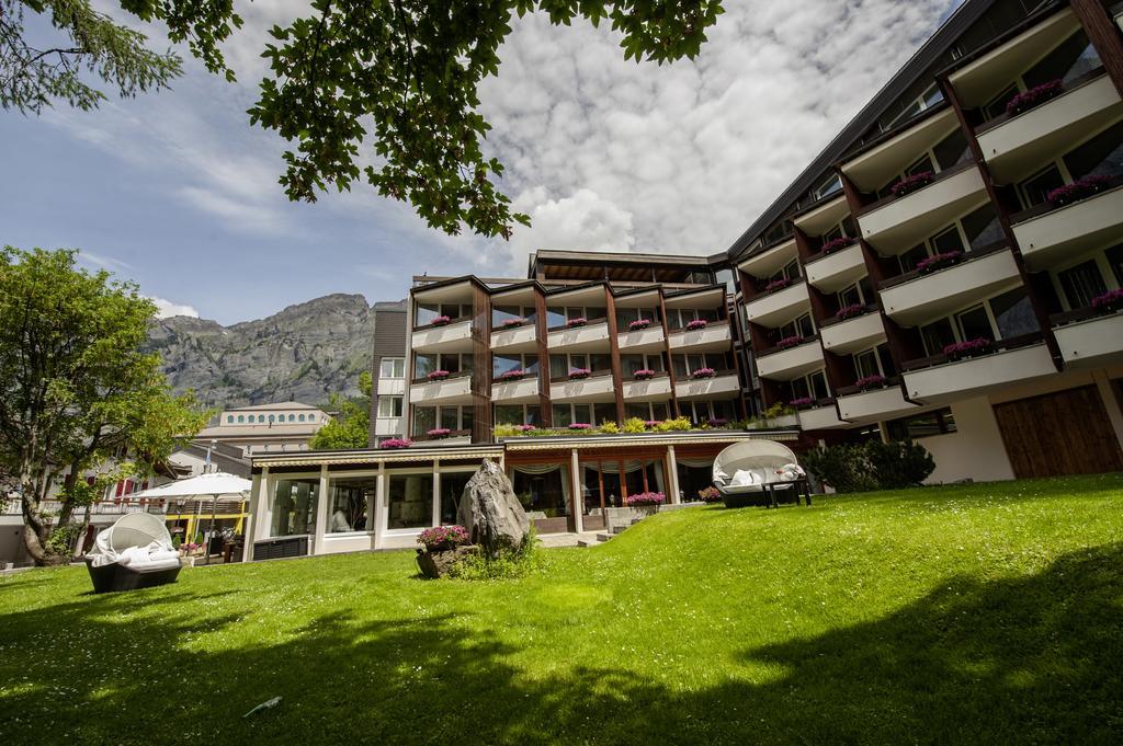 Hotel Quellenhof Leukerbad Buitenkant foto